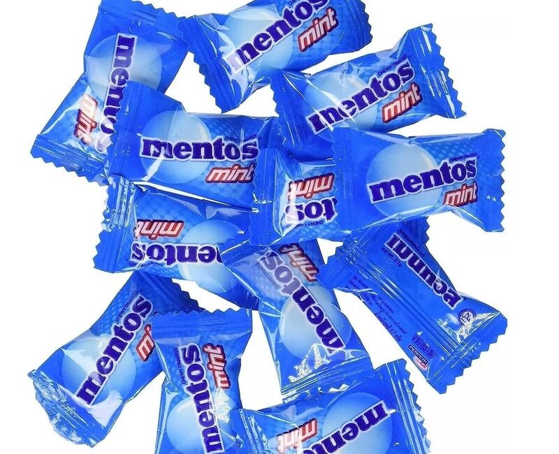 MENTOS MINT CHEWY CANDY, PEPPERMINT FLAVOR, FUN SIZE, BULK BAG (3 POUNDS), BLUE NGN 109663