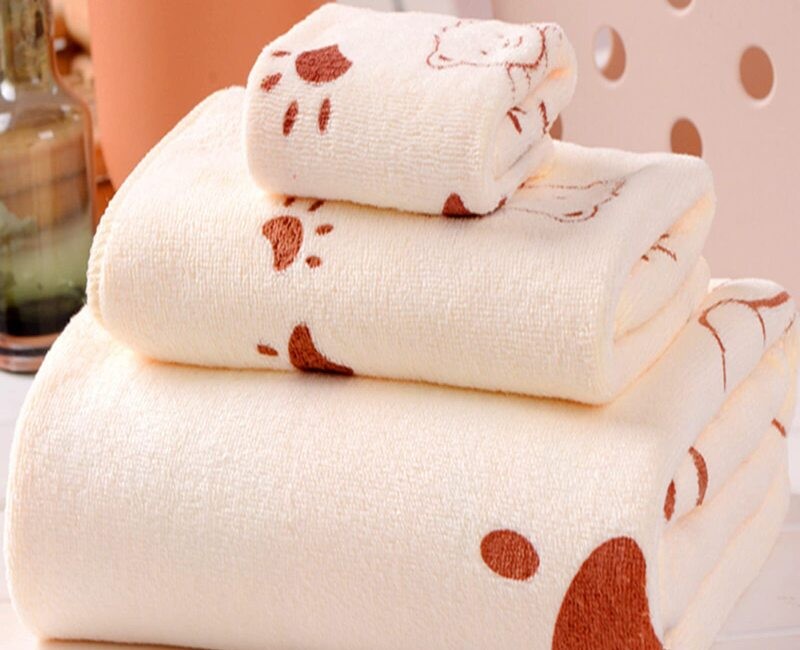 1 Pcs HAND TOWEL 15x30in LARGE BATH TOWEL FOR ADULTS, BEIGE TOWEL SET, 70 x 140 CM + 25 x 50 CM + 25 x 25 CM ₦49,210